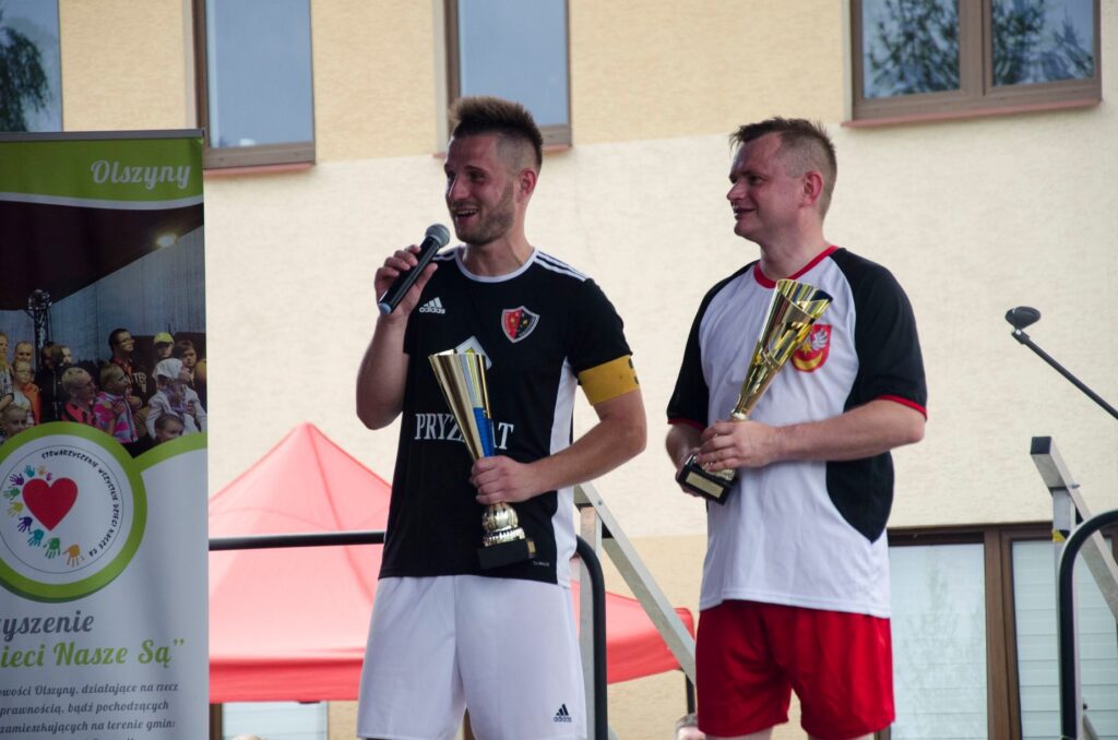 Organizacja meczu charytatywnego „Gramy w jednej drużynie”